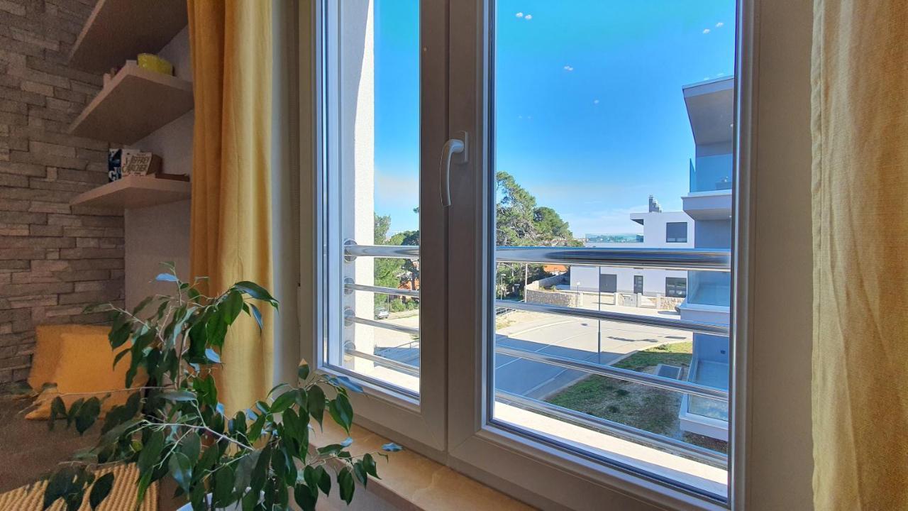 Beautiful View Apartment With Garage Space Мали-Лошинь Экстерьер фото