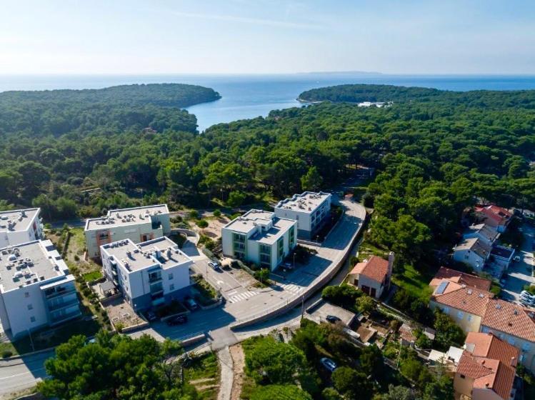 Beautiful View Apartment With Garage Space Мали-Лошинь Экстерьер фото